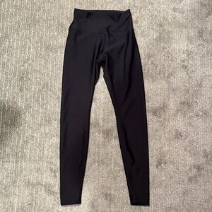 ALO Yoga Jet Black Leggings Sz Small